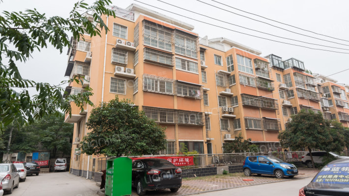 广宇花园小区外景图