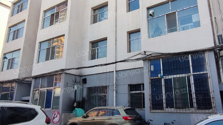 开发公司宿舍楼外景图