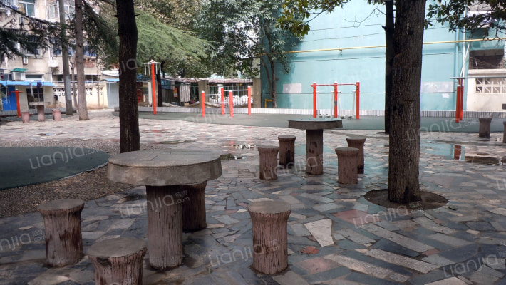 锁金六村外景图