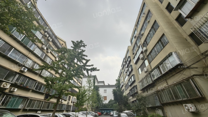 建设路22号外景图