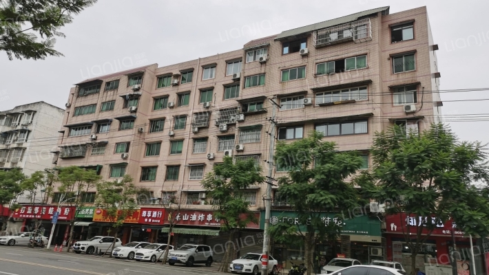 审计局宿舍外景图