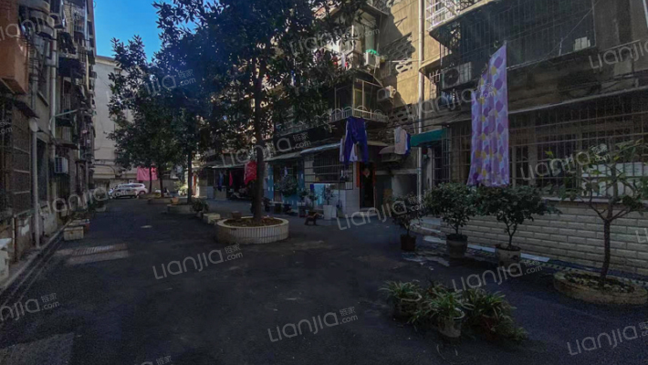 湘安宿舍外景图