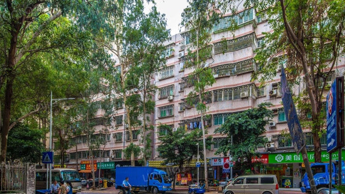 黄金苑南岭医院职工住宅楼外景图