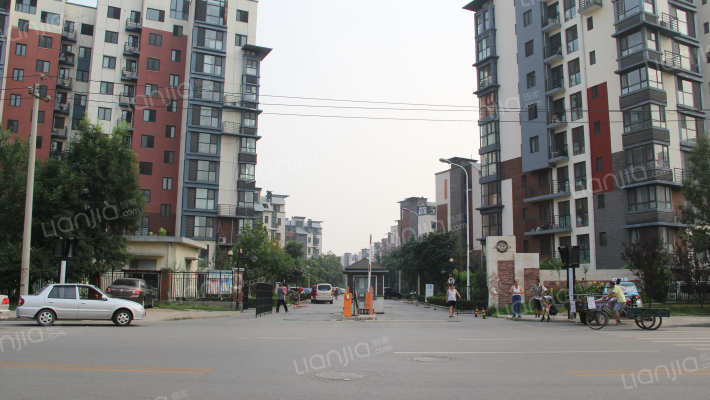 宝翠花都探景园外景图