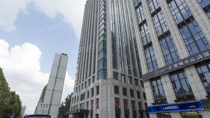 拓基金座外景图