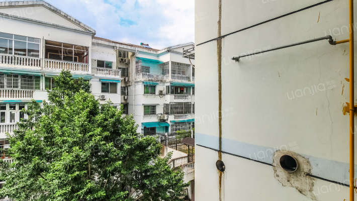 桂花园小区外景图