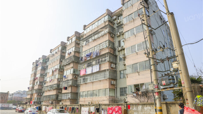 盐纺新村九区外景图