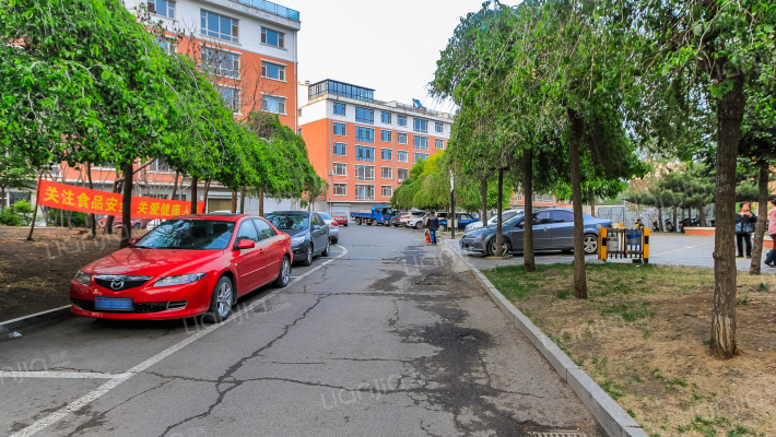 宏达小区外景图