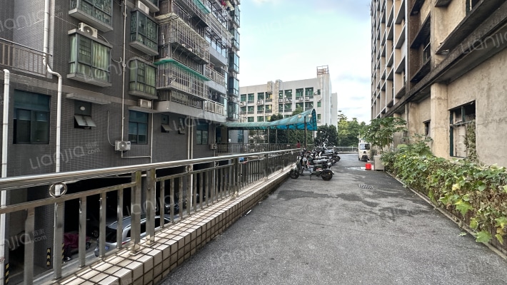 五山公寓外景图