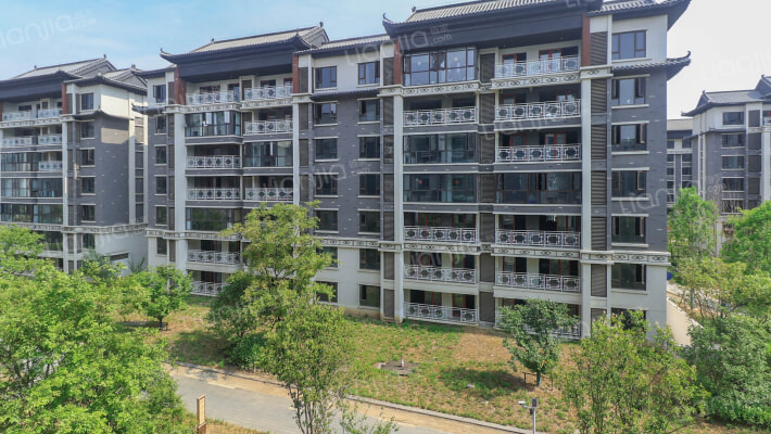 领地皇家蘭台外景图