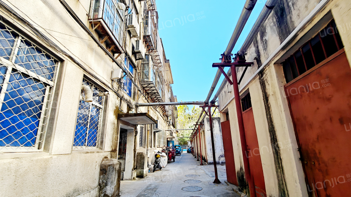 水务局宿舍外景图