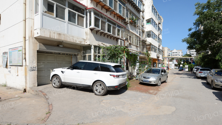 帅府小区外景图