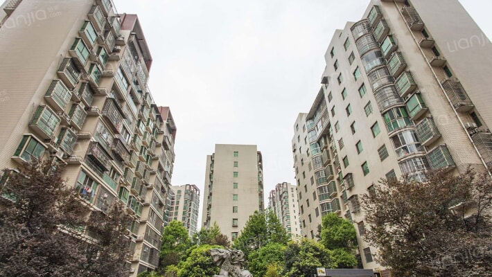 加州阳光东区外景图