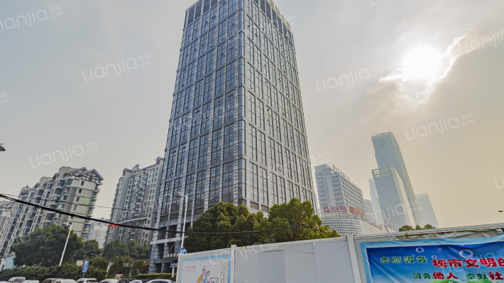 蓝海国际A座外景图