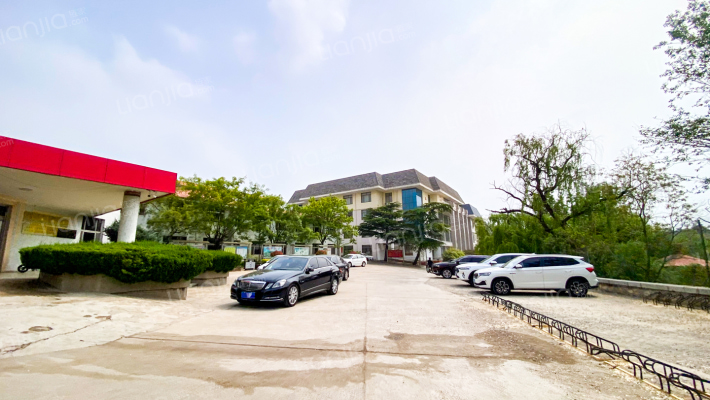 泰安市老年大学宿舍外景图