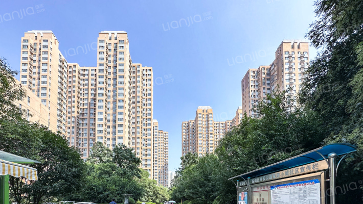 天朗莱茵小城外景图