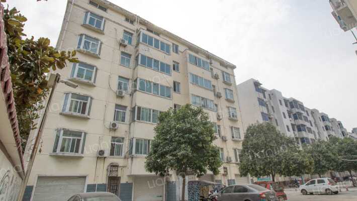 烟校家属院外景图