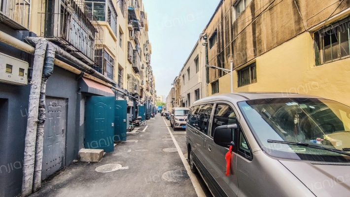 洼子街电力管道工程公司宿舍外景图