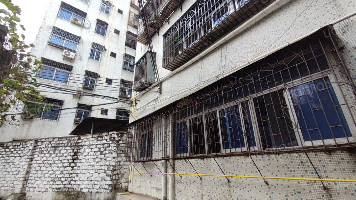 琼山纺织厂外景图