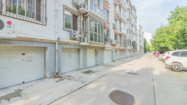 新一代小区B区外景图