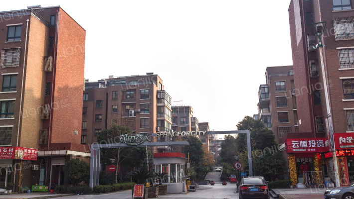 都市春天外景图