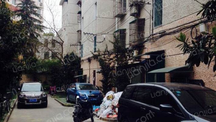 凯旋路120号外景图