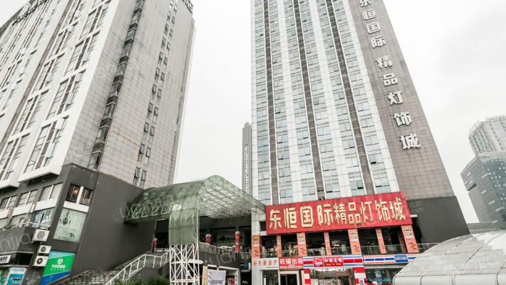 东恒国际外景图