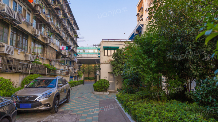 万顺公寓外景图