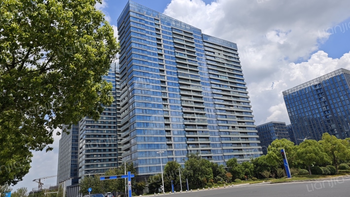 吴江太湖新城绿地中心海珀云玺外景图