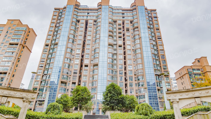 东锦花园外景图