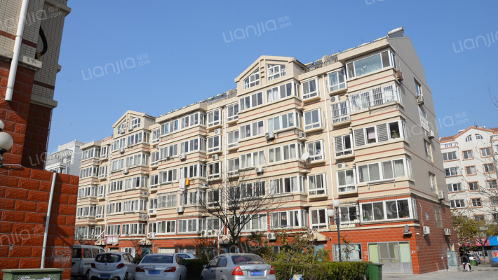 三镇公寓外景图