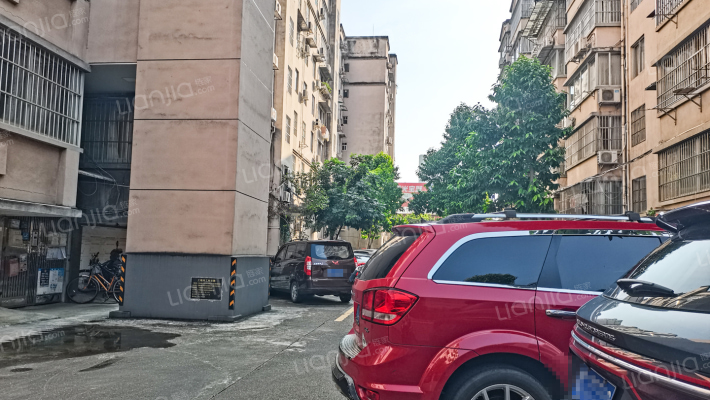 广西电视台琅西宿舍区外景图