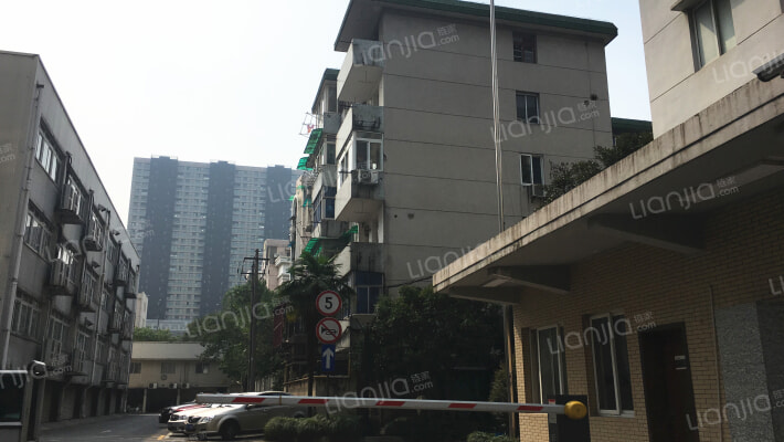 假山路73号外景图