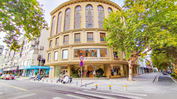 新东方商厦外景图