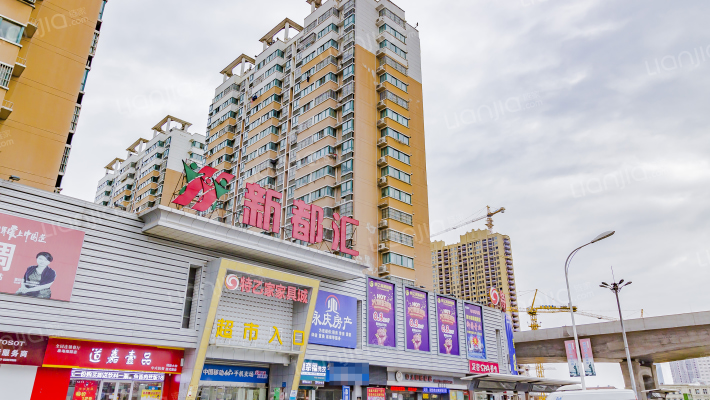 天龙御城外景图