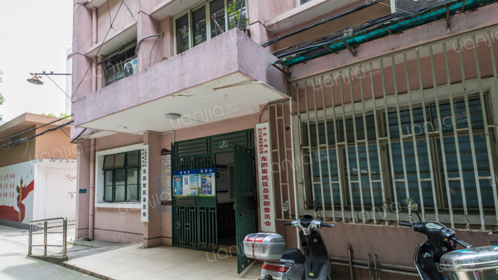 东四小区外景图