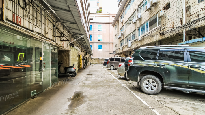 德利小区外景图