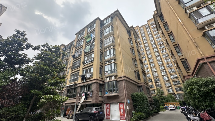 学府名城外景图