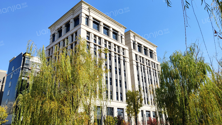 富力总部基地外景图