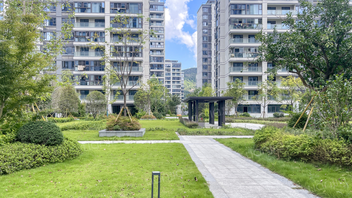 东欣华庭外景图