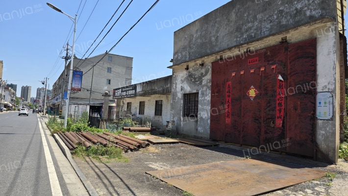 金北村五组粮贸楼外景图