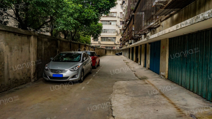 春园公寓外景图