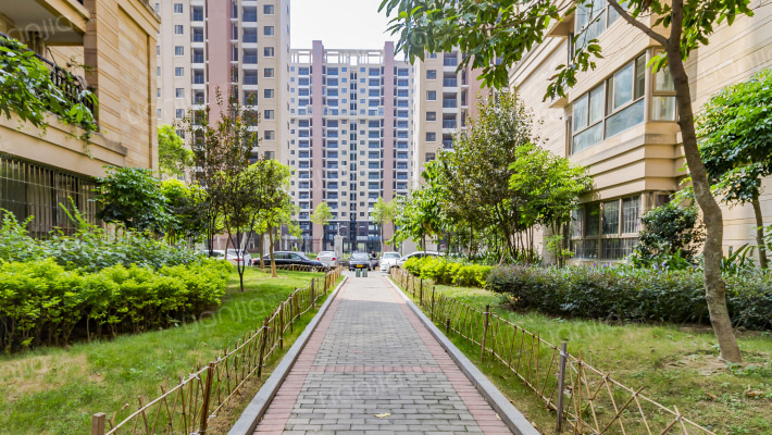 博仕后家园外景图