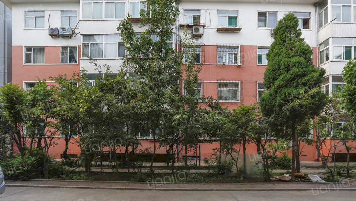 太原理工大学老干院外景图