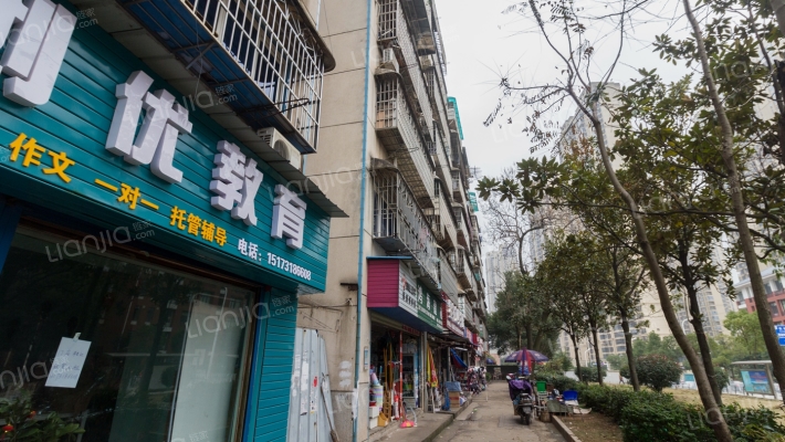 岳银二村外景图