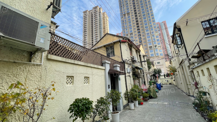 愚园路641弄外景图