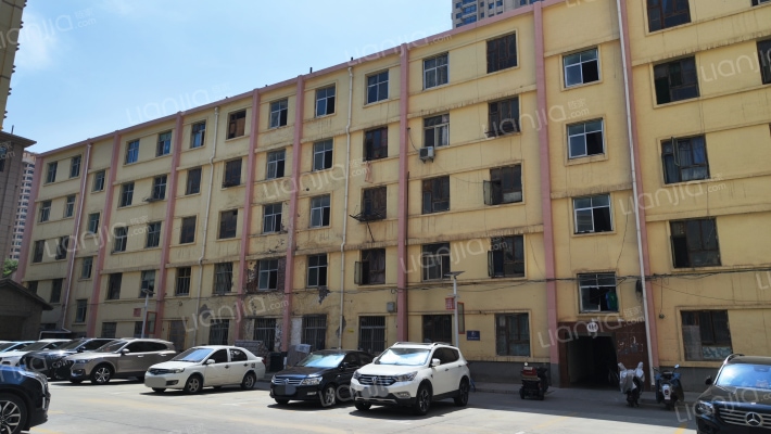 新源小区外景图