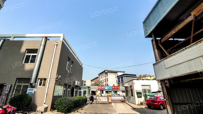 水岸华庭外景图