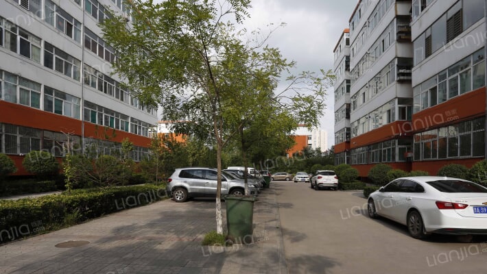 华清苑铁西小区外景图