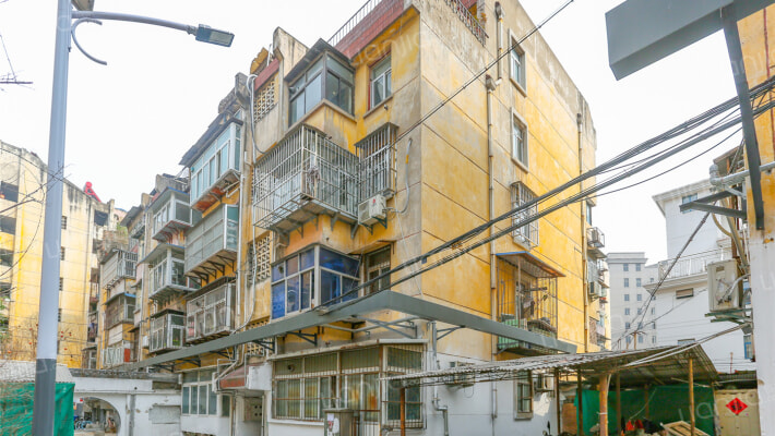 中枢公寓外景图